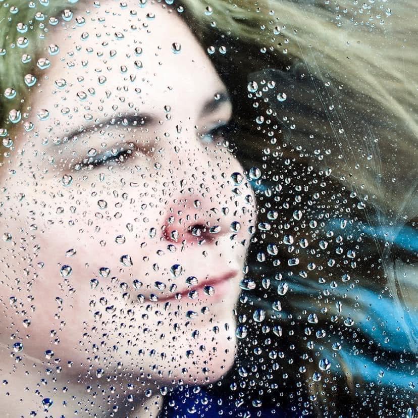 Photographe reproduction d'art - Portrait d'artiste Nadia Rabhi